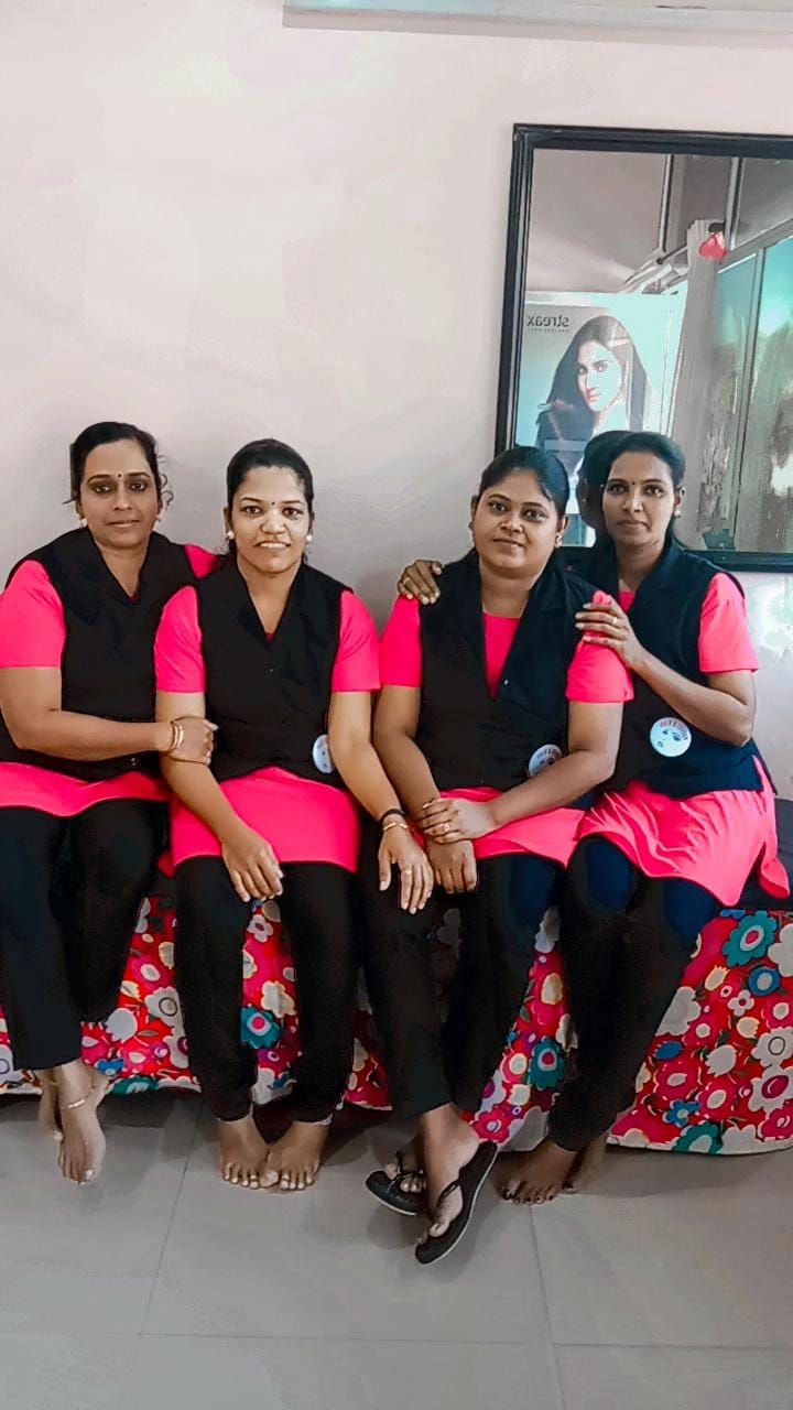 FAIR AND LOVELY BEAUTY PARLOUR KOYILANDY