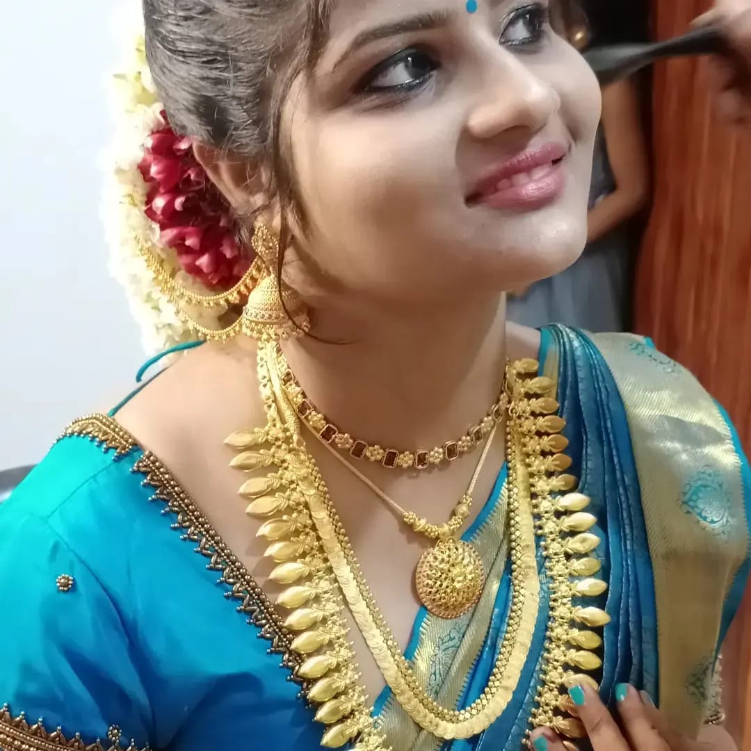 FAIR AND LOVELY BEAUTY PARLOUR KOYILANDY